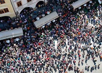 Avoid thefts while you are visiting a busy place