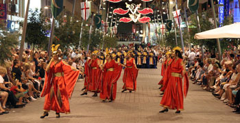 Desfile de Moros y Cristinanos