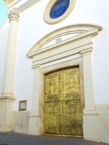 Puerta Iglesia de San Jaime y Santa Ana