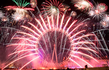 Fuegos artificiales en el London Eye, Londres